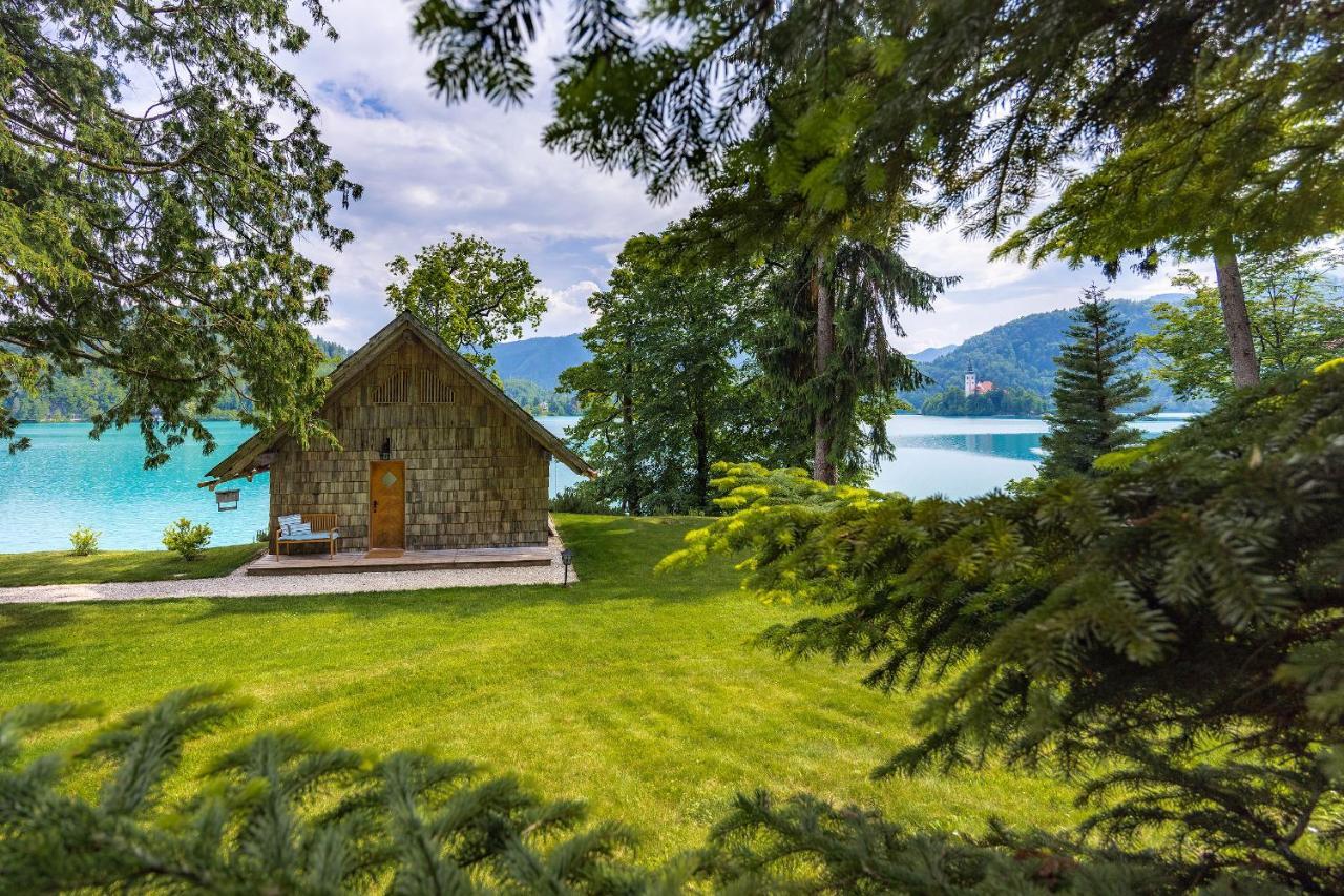 Private Beach House On Lake Блед Екстер'єр фото